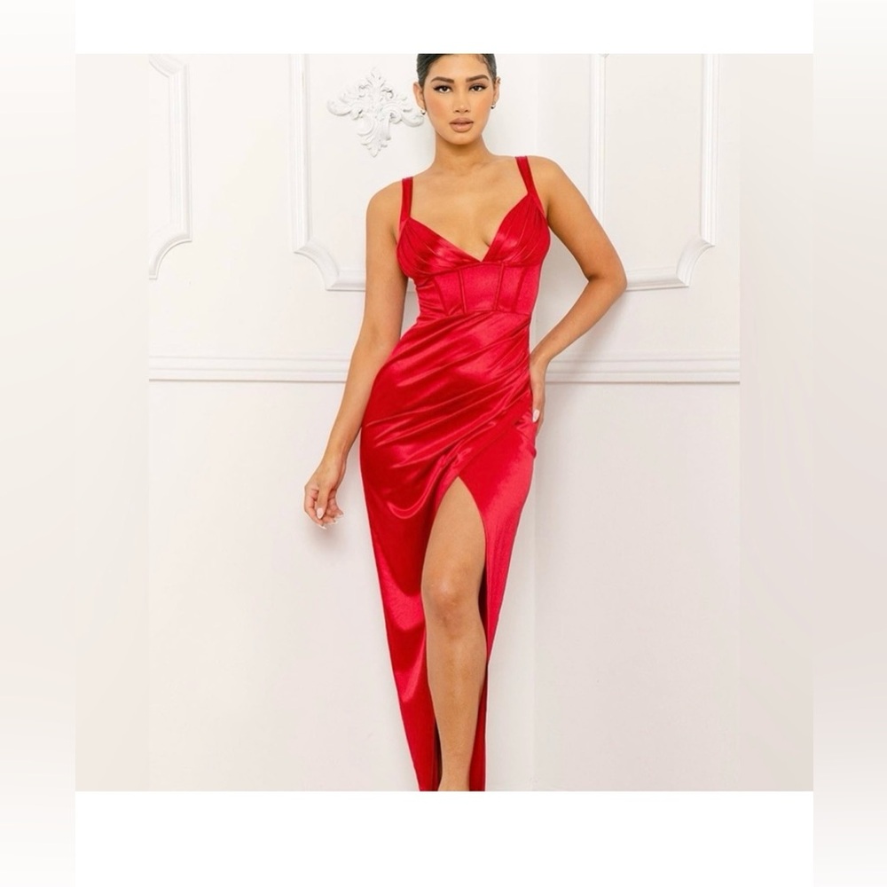 Brand new symphony red dress. Size L